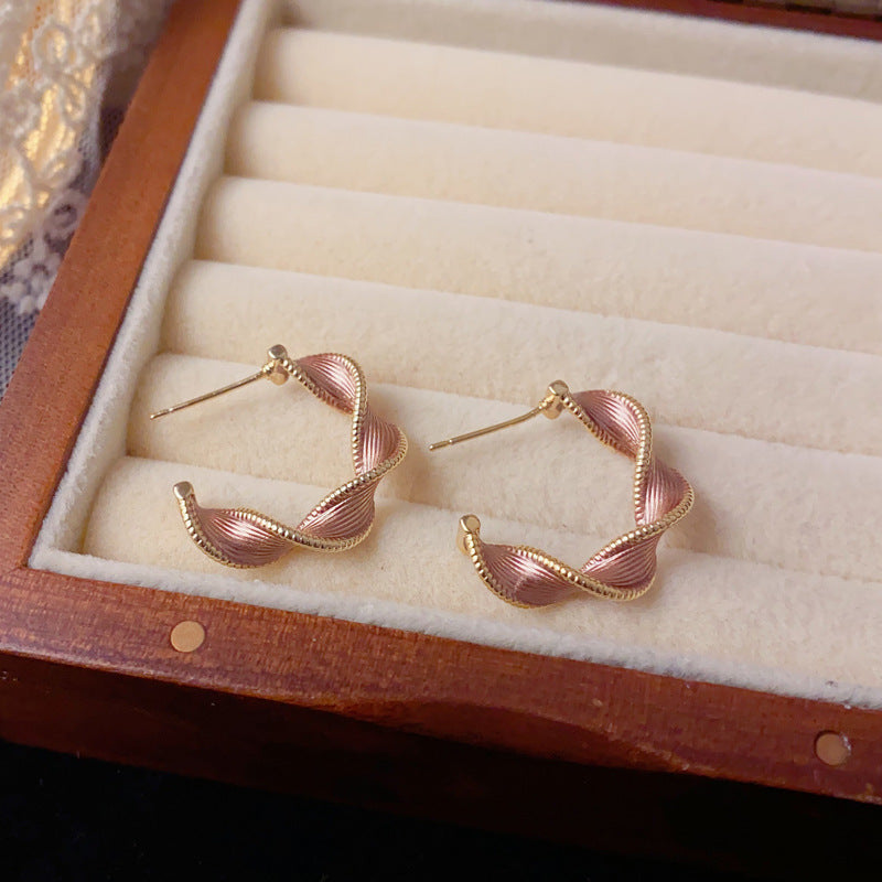 Luxury Twisted Rope Hoop Elegant Earrings – French Retro Design