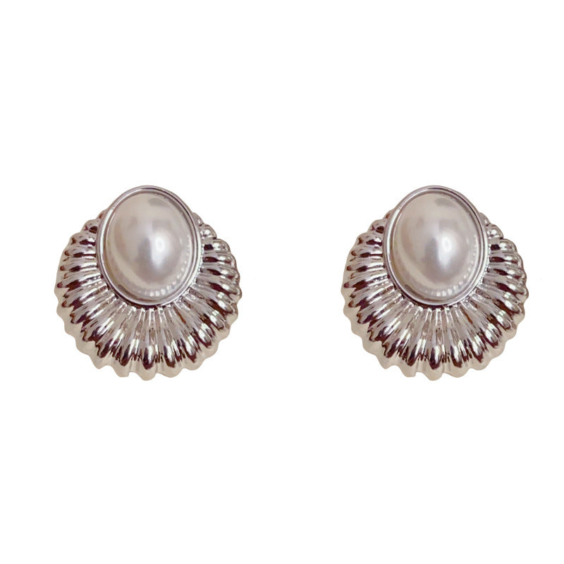 Elegant Threaded Metal Pearl Oval Hoop Earrings – Minimalist Design