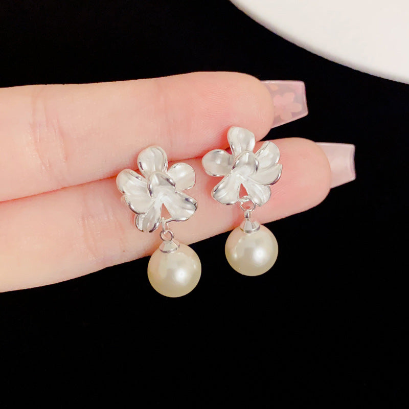 Eaioncol Floral Petal Pearl Drop Earrings Silver