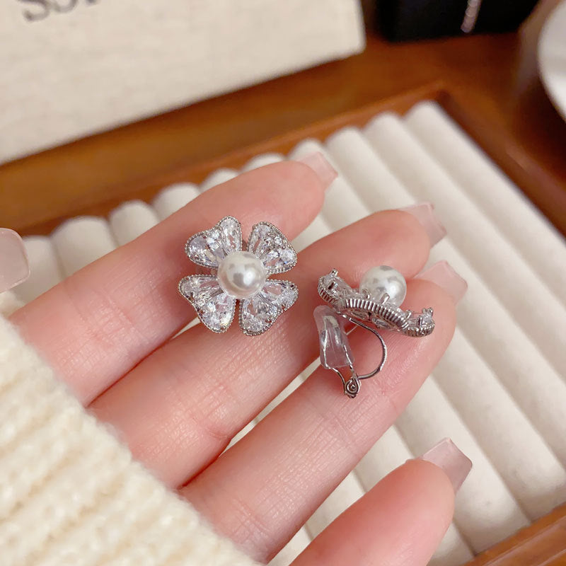 Elegant Micro-Zircon Pearl Petal Ear Clip – Non-Piercing Design