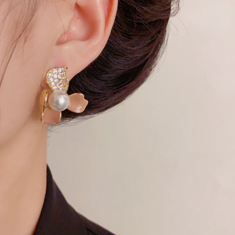 Elegant Zircon Enamel Pearl Petal Stud Earrings – Floral Design