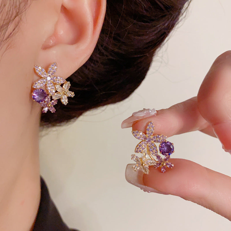 Luxury Full-Zircon Petal Stud Gold Earrings – Elegant Floral Design