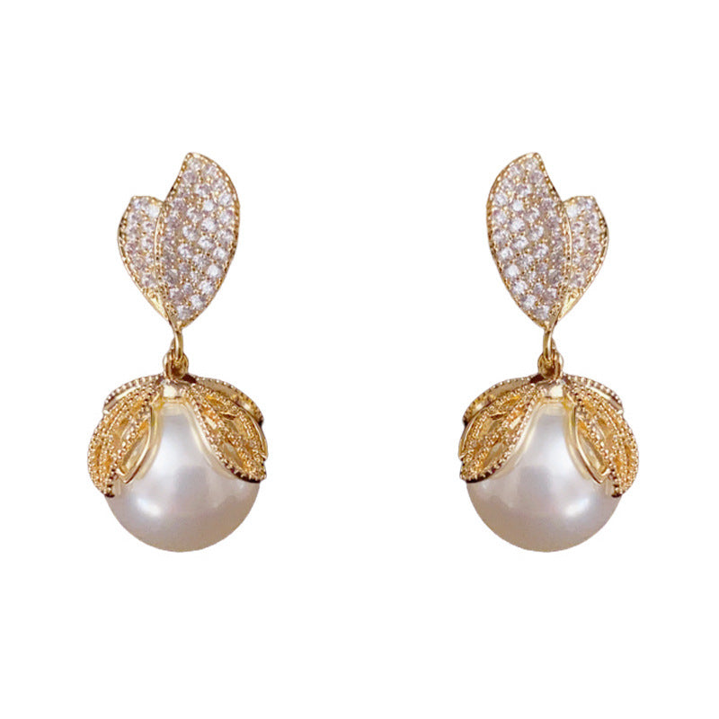 Elegant Zircon Leaf Pearl Drop Earrings – Floral Design