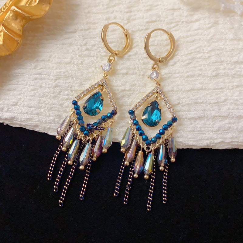 Luxury Diamond-Teardrop Beaded Tassel Ear Cuff – Elegant Design