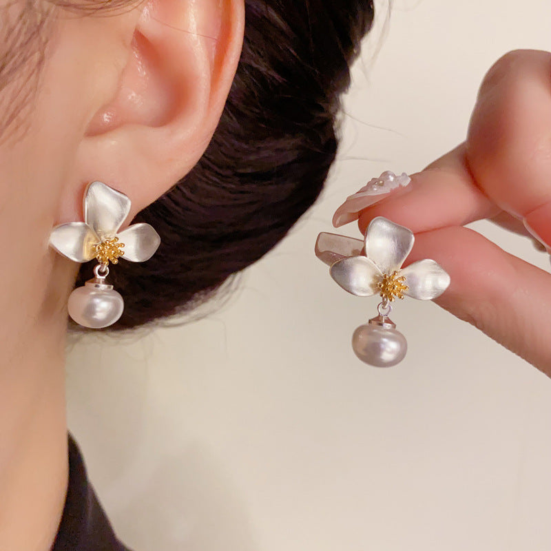 Silver-Plated Three-Petal Flower Pearl Drop Earrings – Elegant Design