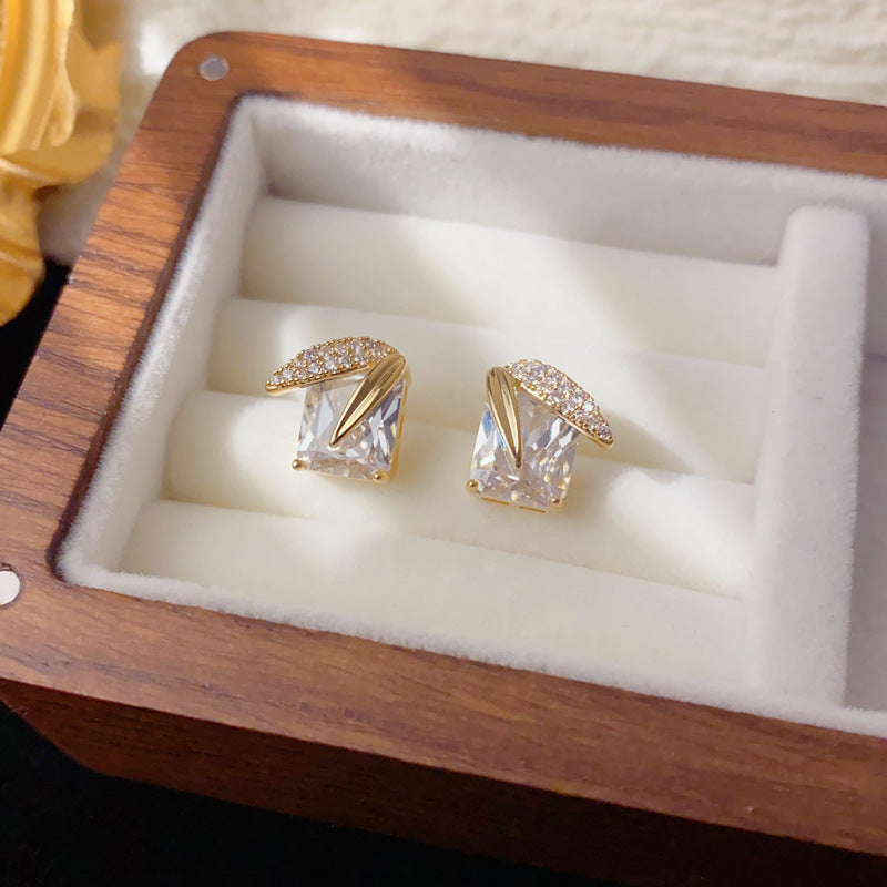 Elegant Zircon Leaf Square Diamond Stud Earrings – Floral Design