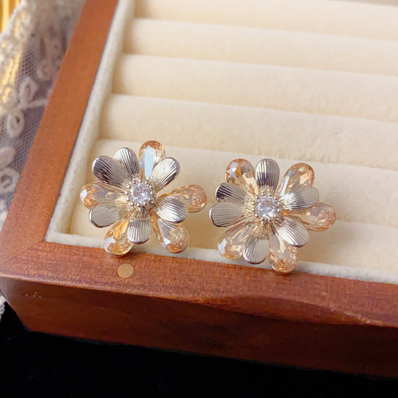 Luxury Coffee Gold Zircon Petal Stud Earrings – Retro Floral Design