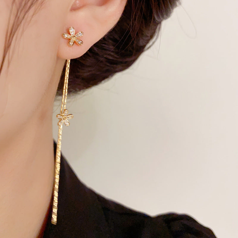 14K Gold-Plated Diamond Flower Drop Earrings - Chic and Elegant Design