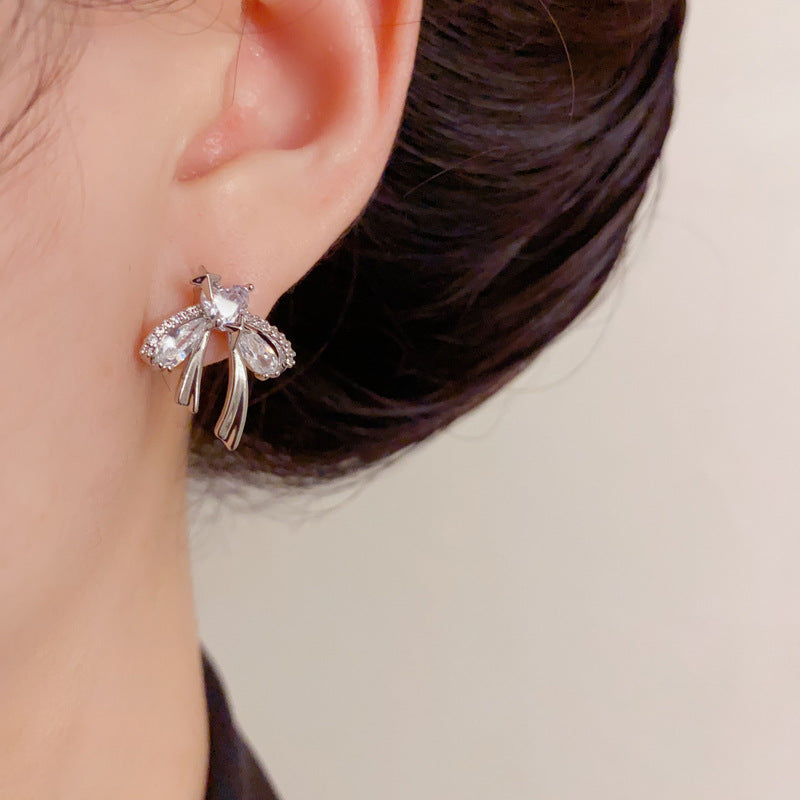 Luxury Full Pave Rhinestone Bow Stud Earrings – Elegant Design