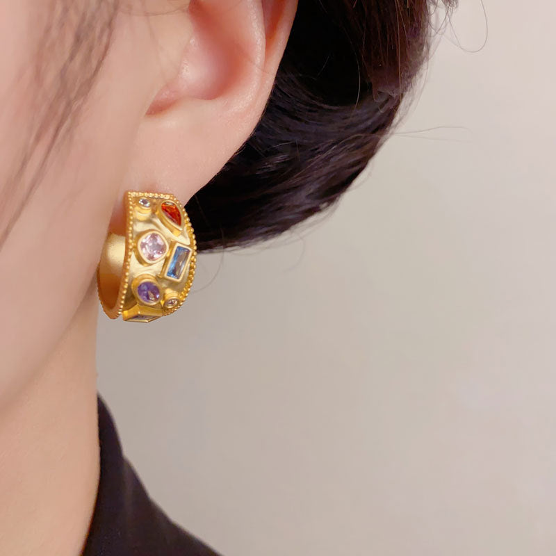Elegant Matte Gold Rainbow Zircon C-Hoop Earrings – Dazzling Design