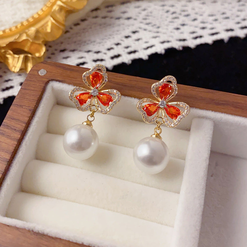 Luxury Micro-Inlaid Zircon Red Clover Pearl Drop Earrings – Floral Design