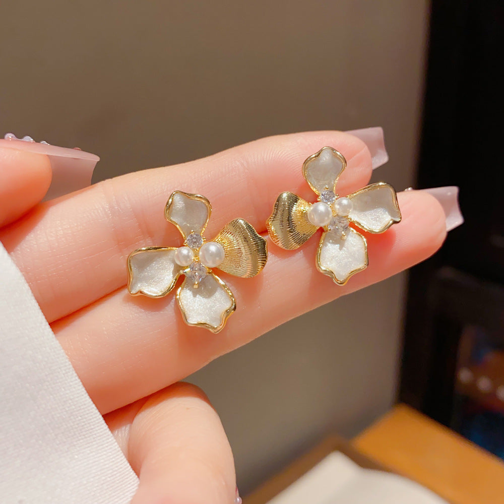 Eaioncol Enamel Floral Petal Stud Earrings Gold