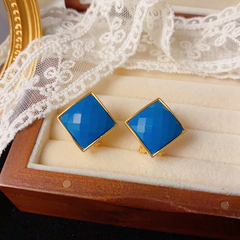 Luxury Resin Rhombus Stud Earrings – Retro Geometric Design