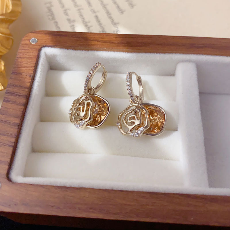 Luxury Rose Petal Cube Ear Cuff Earrings – Floral Design