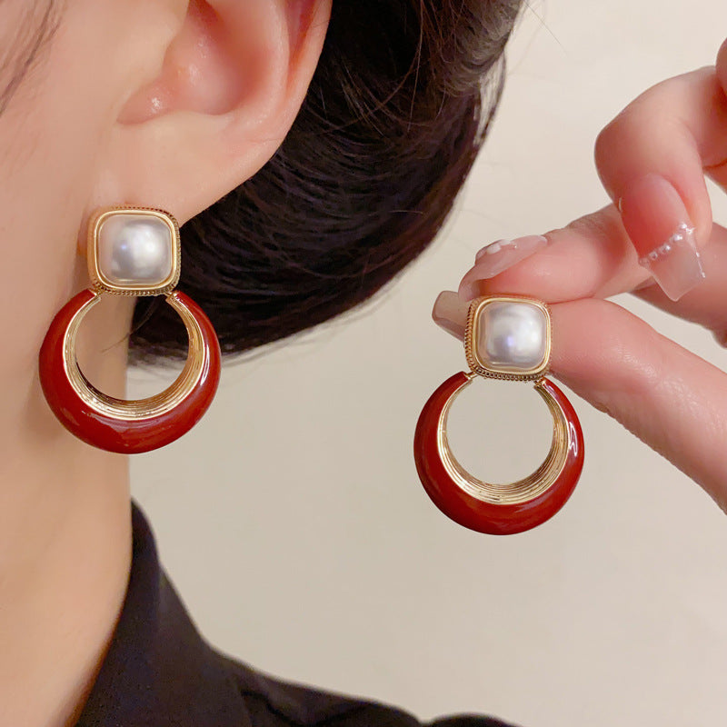 Luxury Square Pearl Red Circle Drop Earrings – Geometric Design