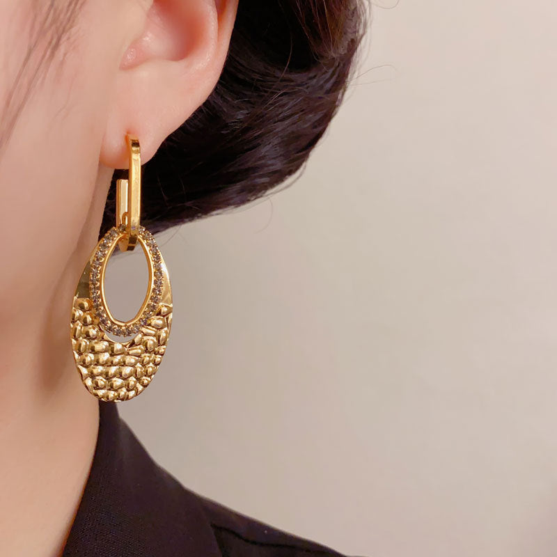 Elegant Textured Metal Oval Drop Earrings – Retro Design