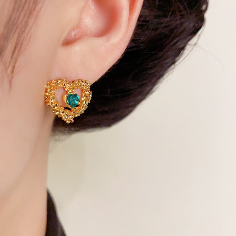 Luxury Hollow Zircon Heart Stud Earrings – Elegant Geometric Design