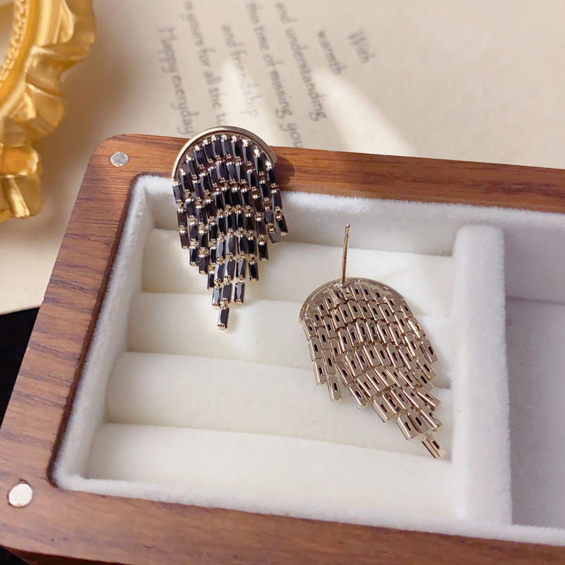Luxury Full-Zircon Geometric Tassel Drop Earrings – Elegant Design