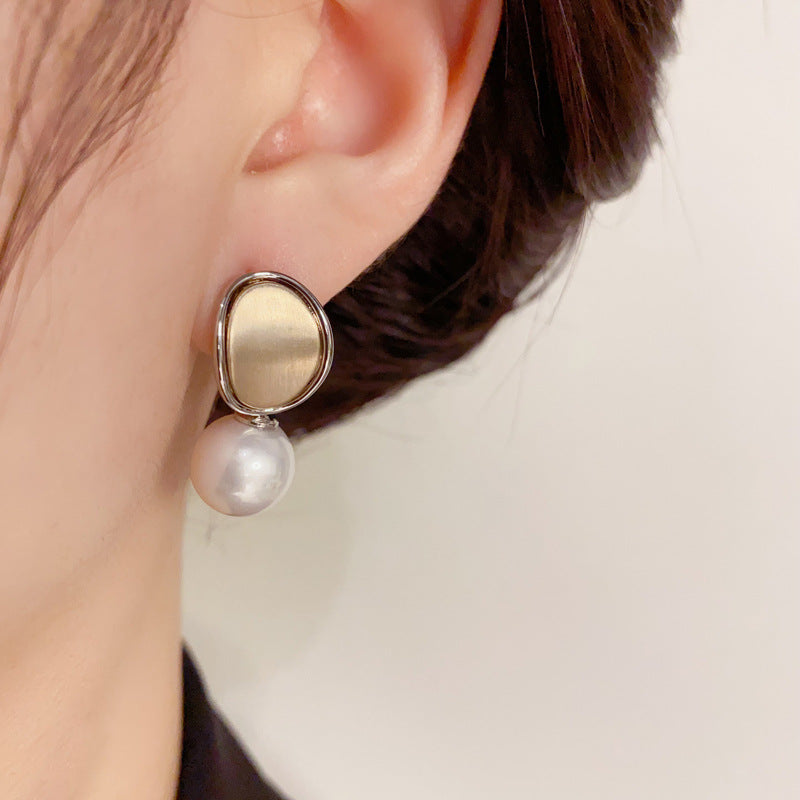 14KGold-Plated Asymmetrical Oval Pearl Earrings-Minimalist Chic Design