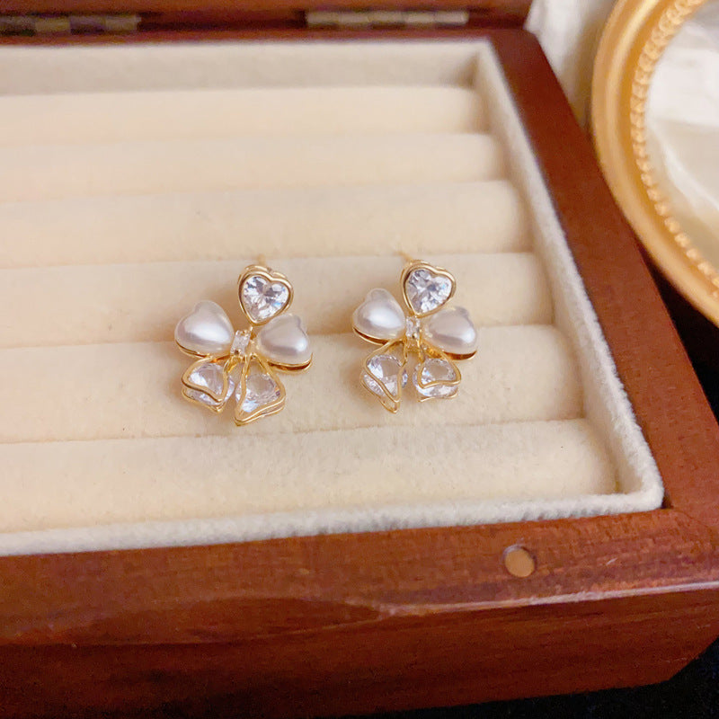 Luxury Zircon & Pearl Bow Stud Gold Earrings – Elegant Deisgn
