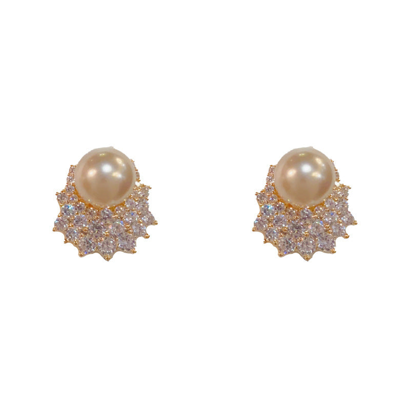 Elegant Zircon Pearl Petal Stud Earrings – Floral Geometric Design