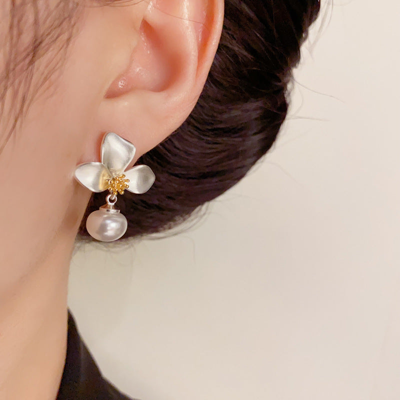 Silver-Plated Three-Petal Flower Pearl Drop Earrings – Elegant Design