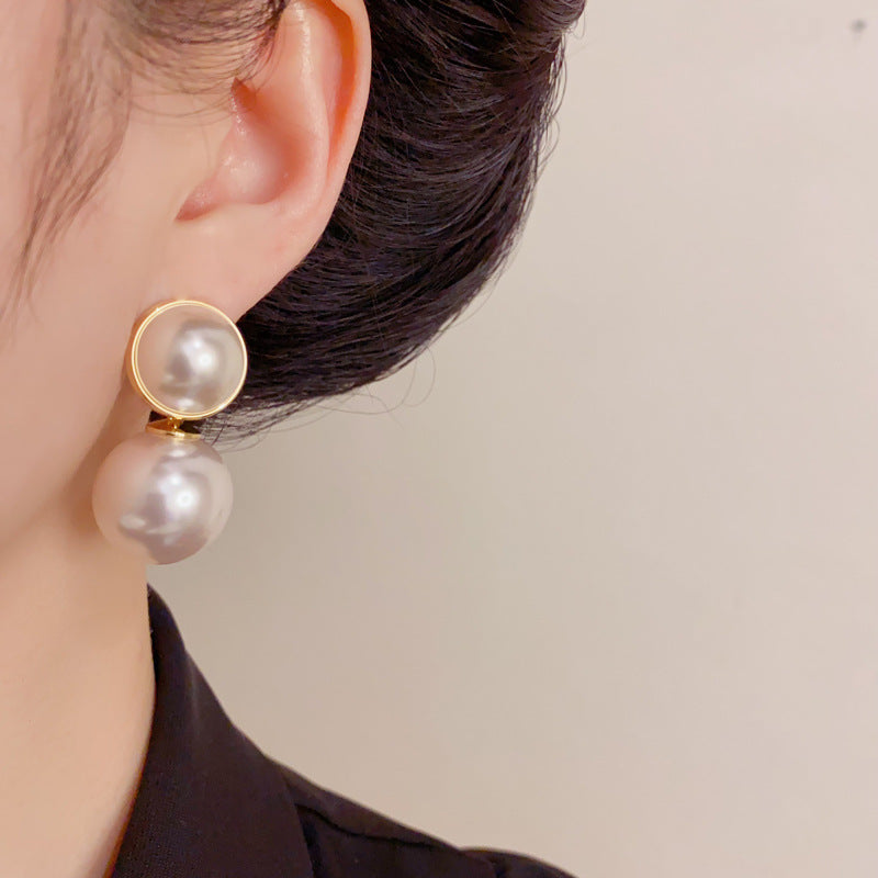 Eaioncol Geometric Large Pearl Drop Earrings Gold
