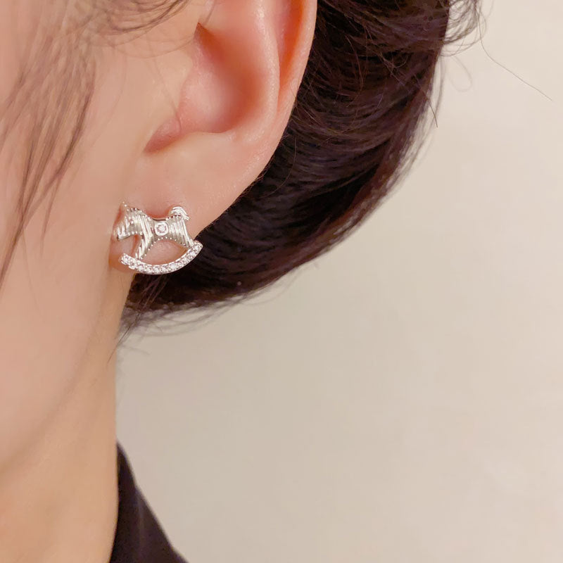 Luxury Zircon Metal Horse Stud Earrings – Animal Design