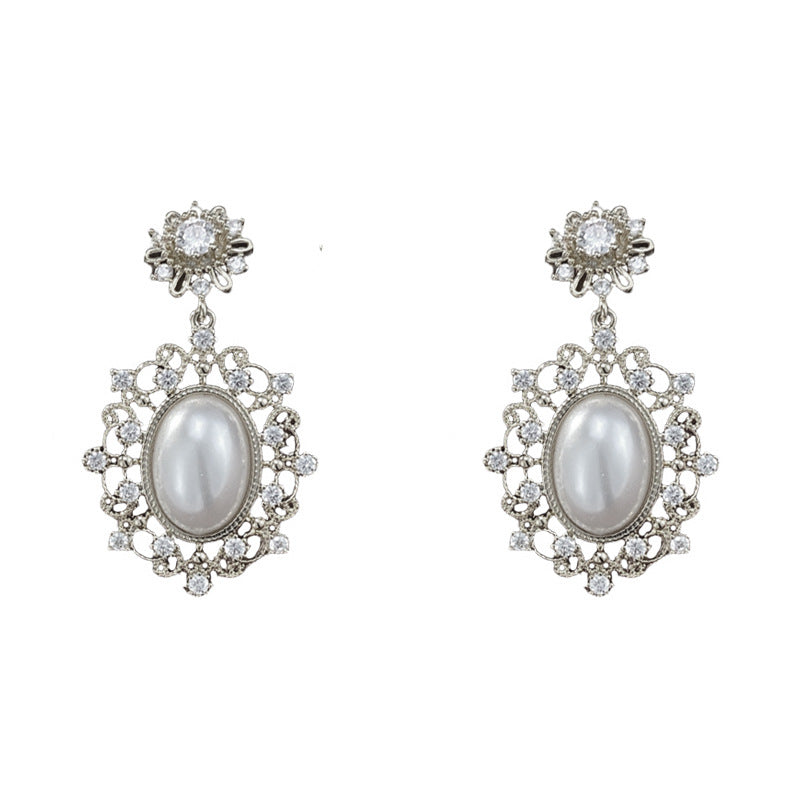 Luxury Rhinestone Pearl Oval Petal Drop Earrings – Elegant Design