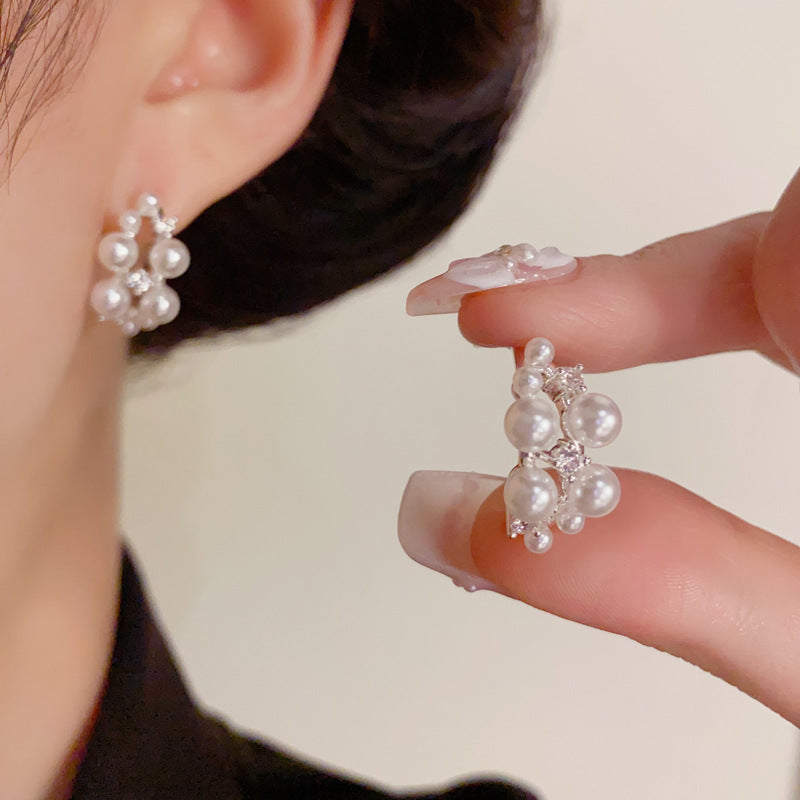 Luxury Zircon & Pearl C-Shaped Hoop Earrings – Geometric Design