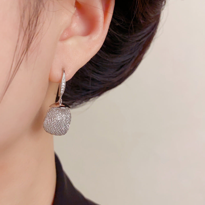 Elegant Metal Mesh Round Drop Earrings – Retro Geometric Design