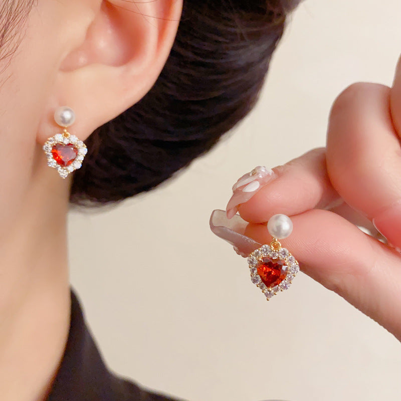 Elegant Full-Zircon Pearl Heart Drop Earrings – Romantic Design