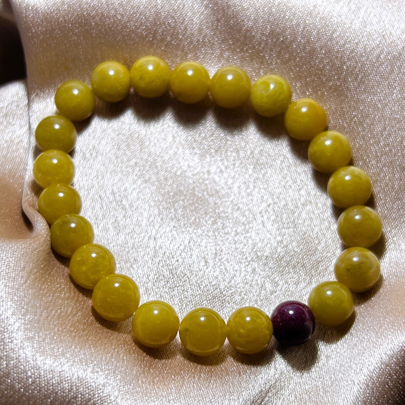 The Legend of Topaz:Old topaz Crystal healing bracelet