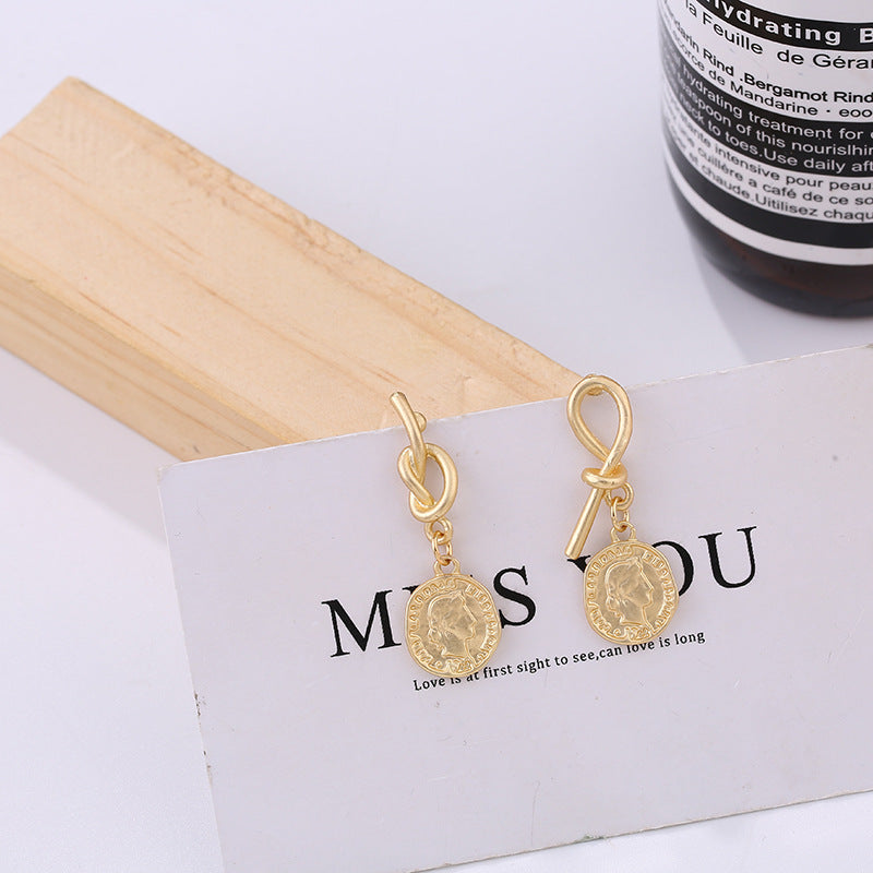 14k gold-plated Vintage Matte Irregular Creative Head Earrings